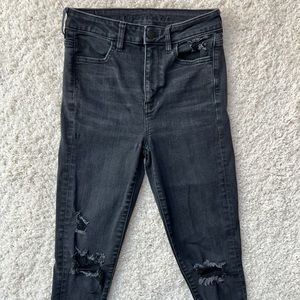 American Eagle High-waist Distressed Black Skinny Jeans size 4